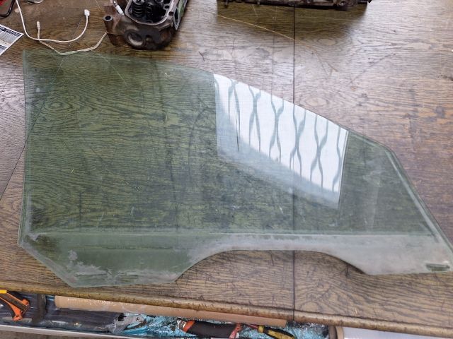 bontott FORD FOCUS I Bal első Ablak