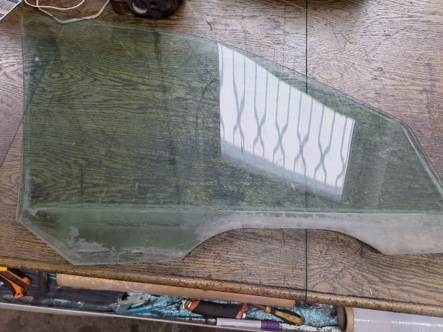 bontott FORD FOCUS I Bal első Ablak