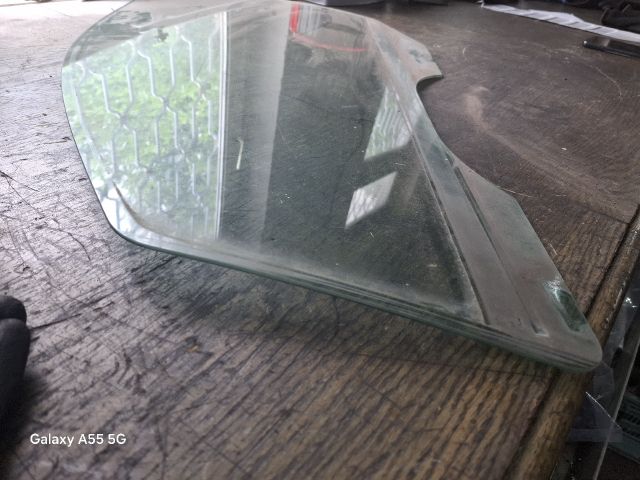 bontott FORD FOCUS I Bal első Ablak
