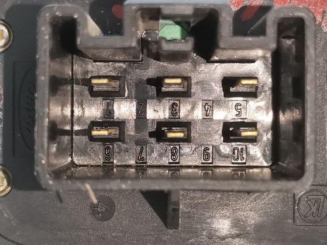 bontott FORD FOCUS I Bal első Ablakemelő Kapcsoló