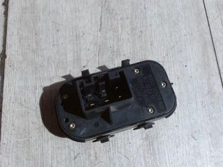 bontott FORD FOCUS I Bal első Ablakemelő Kapcsoló