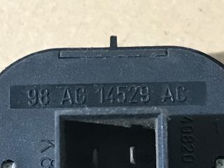 bontott FORD FOCUS I Bal első Ablakemelő Kapcsoló