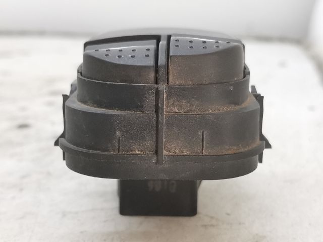 bontott FORD FOCUS I Bal első Ablakemelő Kapcsoló