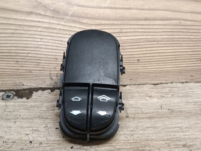 bontott FORD FOCUS I Bal első Ablakemelő Kapcsoló