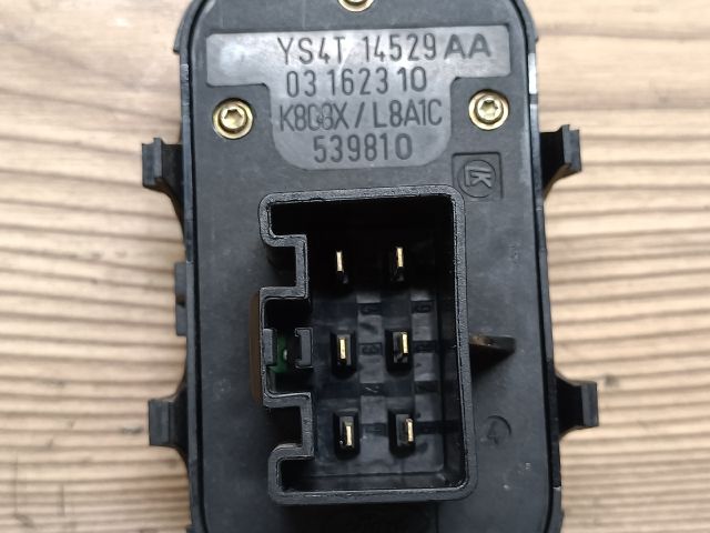 bontott FORD FOCUS I Bal első Ablakemelő Kapcsoló