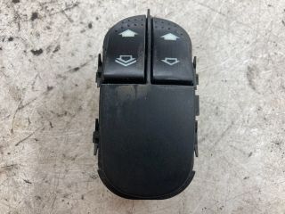 bontott FORD FOCUS I Bal első Ablakemelő Kapcsoló