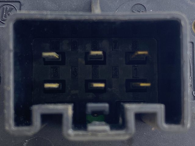 bontott FORD FOCUS I Bal első Ablakemelő Kapcsoló