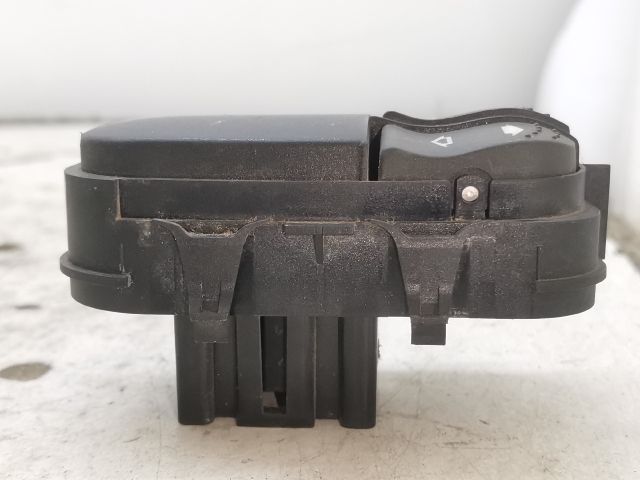 bontott FORD FOCUS I Bal első Ablakemelő Kapcsoló