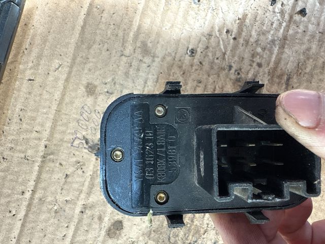 bontott FORD FOCUS I Bal első Ablakemelő Kapcsoló