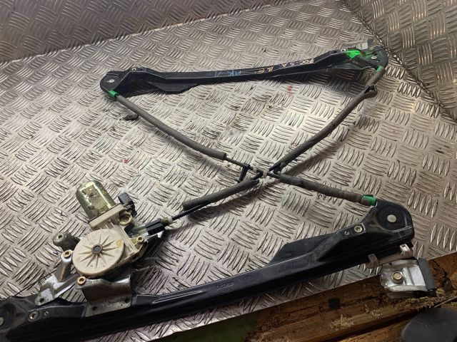 bontott FORD FOCUS I Bal első Ablakemelő Szerkezet (Elektromos)