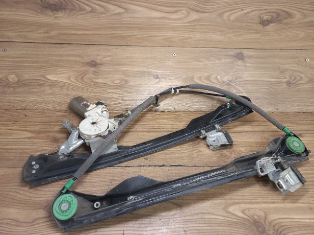 bontott FORD FOCUS I Bal első Ablakemelő Szerkezet (Elektromos)