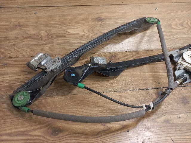 bontott FORD FOCUS I Bal első Ablakemelő Szerkezet (Elektromos)