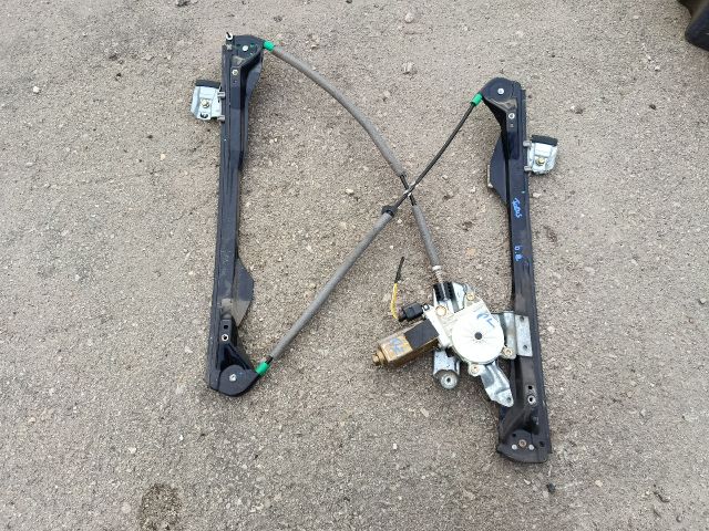 bontott FORD FOCUS I Bal első Ablakemelő Szerkezet (Elektromos)
