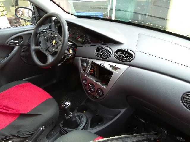 bontott FORD FOCUS I Bal első Ajtó Kárpit