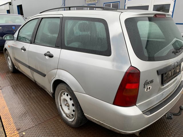 bontott FORD FOCUS I Bal első Ajtó (Részeivel)