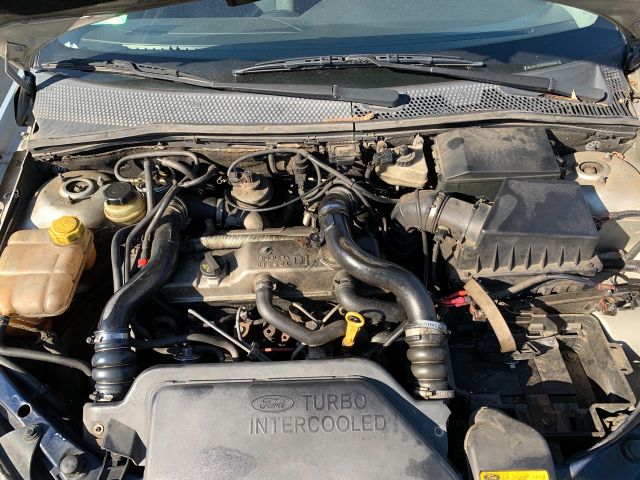 bontott FORD FOCUS I Bal első Ajtó (Részeivel)