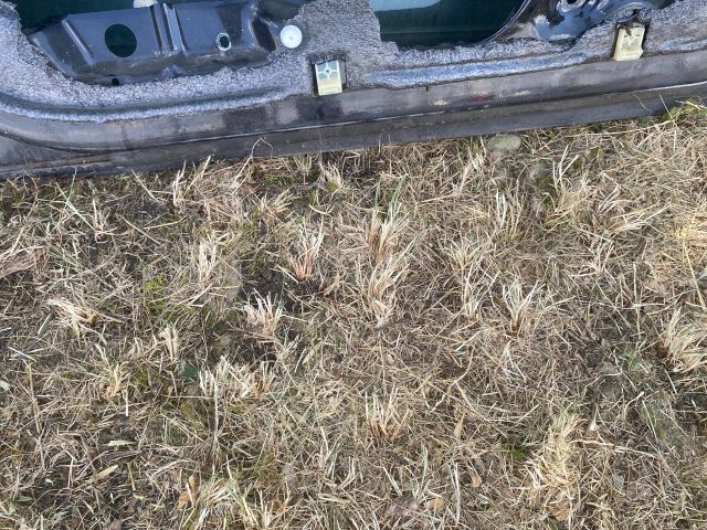 bontott FORD FOCUS I Bal első Ajtó (Üres lemez)