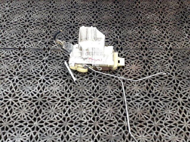 bontott FORD FOCUS I Bal első Ajtózár