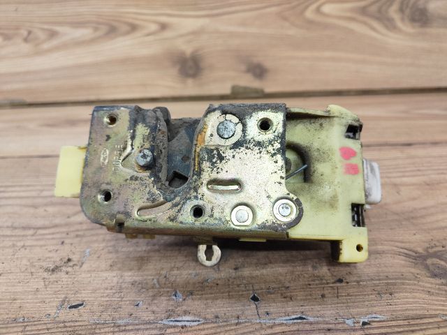 bontott FORD FOCUS I Bal első Ajtózár