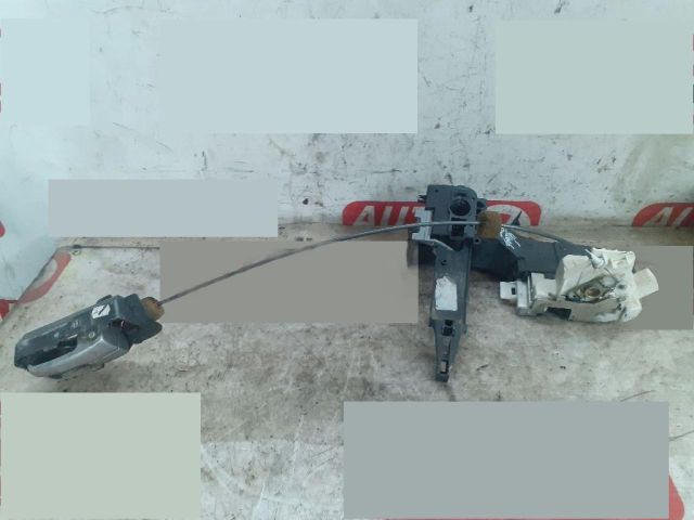 bontott FORD FOCUS I Bal első Ajtózár