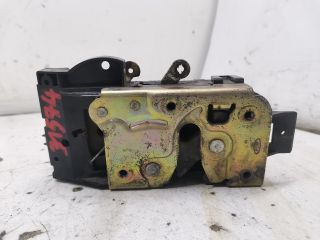 bontott FORD FOCUS I Bal első Ajtózár