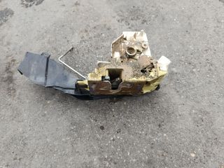 bontott FORD FOCUS I Bal első Ajtózár