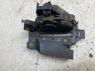 bontott FORD FOCUS I Bal első Ajtózár