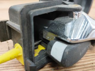 bontott FORD FOCUS I Bal első Belső Kilincs