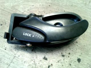 bontott FORD FOCUS I Bal első Belső Kilincs