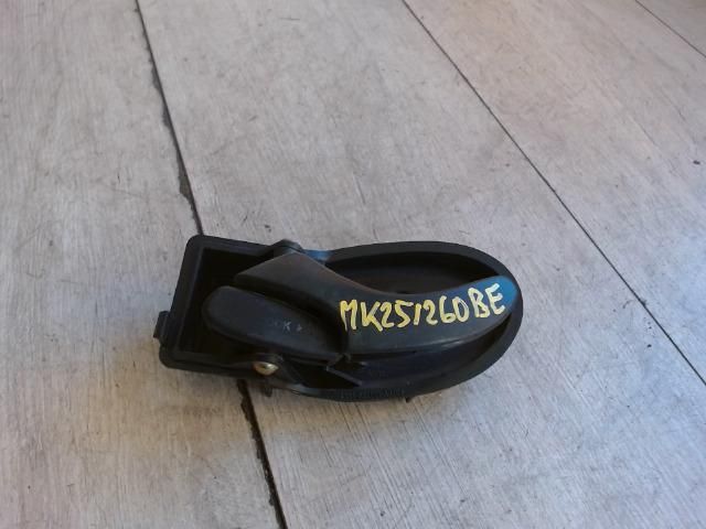 bontott FORD FOCUS I Bal első Belső Kilincs