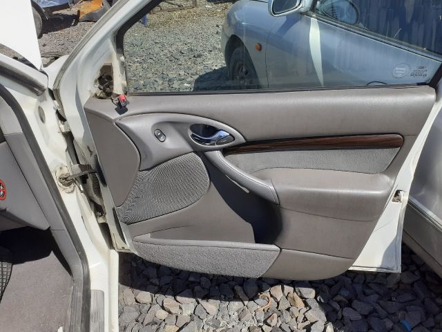 bontott FORD FOCUS I Bal első Fejtámla