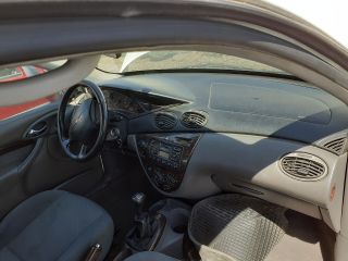 bontott FORD FOCUS I Bal első Fejtámla