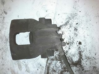 bontott FORD FOCUS I Bal első Féknyereg Munkahengerrel