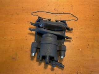 bontott FORD FOCUS I Bal első Féknyereg Munkahengerrel