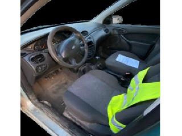 bontott FORD FOCUS I Bal első Felső Zsanér