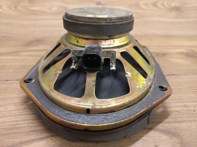 bontott FORD FOCUS I Bal első Hangszóró