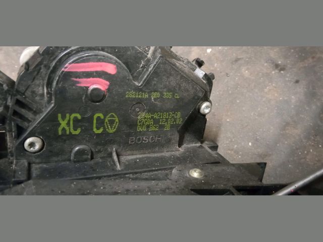 bontott FORD FOCUS I Bal első Központizár Motor