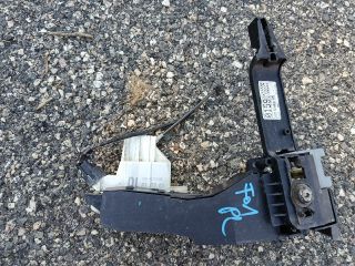 bontott FORD FOCUS I Bal első Központizár Motor