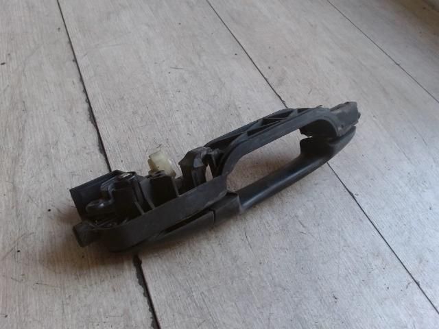 bontott FORD FOCUS I Bal első Külső Kilincs