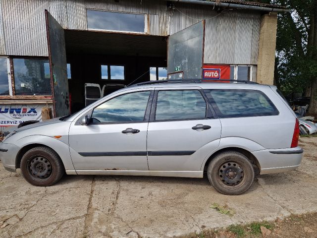 bontott FORD FOCUS I Bal első Lökhárító Tartó (Műanyag)