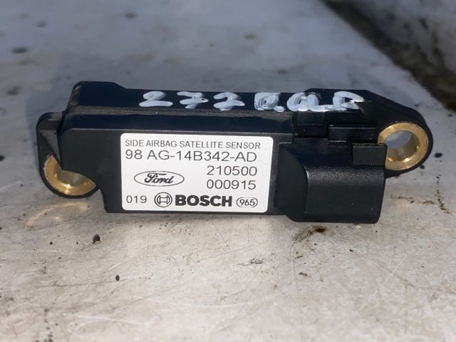 bontott FORD FOCUS I Bal első Oldal Ütközés Érzékelő