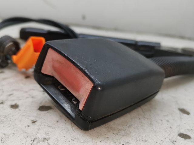 bontott FORD FOCUS I Bal első Övfeszítő