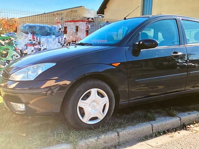 bontott FORD FOCUS I Bal első Vízlehúzó Gumicsík