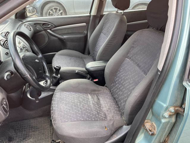bontott FORD FOCUS I Bal első Zsanér