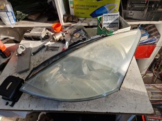 bontott FORD FOCUS I Bal Fényszóró