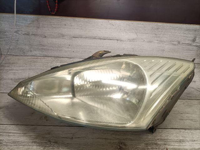 bontott FORD FOCUS I Bal Fényszóró