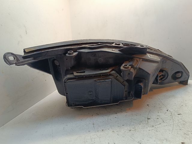 bontott FORD FOCUS I Bal Fényszóró