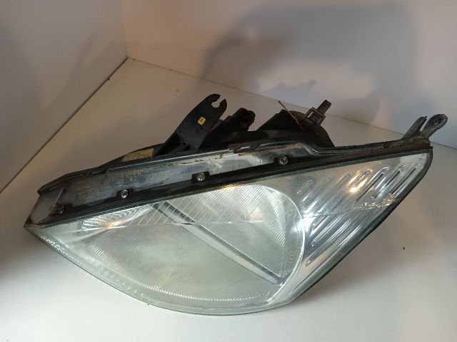 bontott FORD FOCUS I Bal Fényszóró