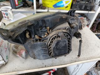 bontott FORD FOCUS I Bal Fényszóró