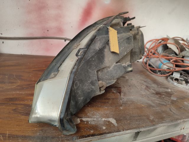 bontott FORD FOCUS I Bal Fényszóró